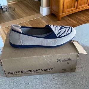 Clark women’s Carly star New in. Box. No tags. Size 8’5 wide